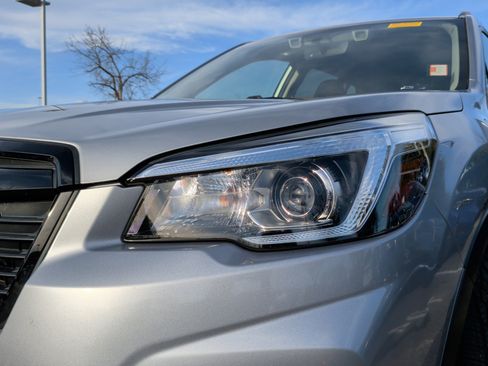 Used 2019 Subaru Forester Sport image 3
