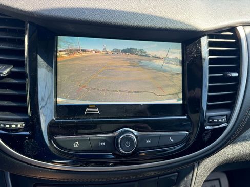 Used 2019 Chevrolet Trax LS image 21