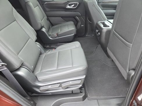 Used 2023 Chevrolet Tahoe Z71 w/ Luxury Package image 28