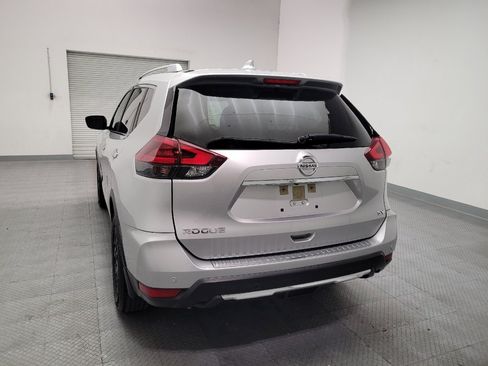 Used 2019 Nissan Rogue SV FWD image 6
