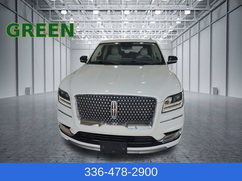 Used 2021 Lincoln Navigator Reserve w/ Luxury Package AWD/4WD image 2