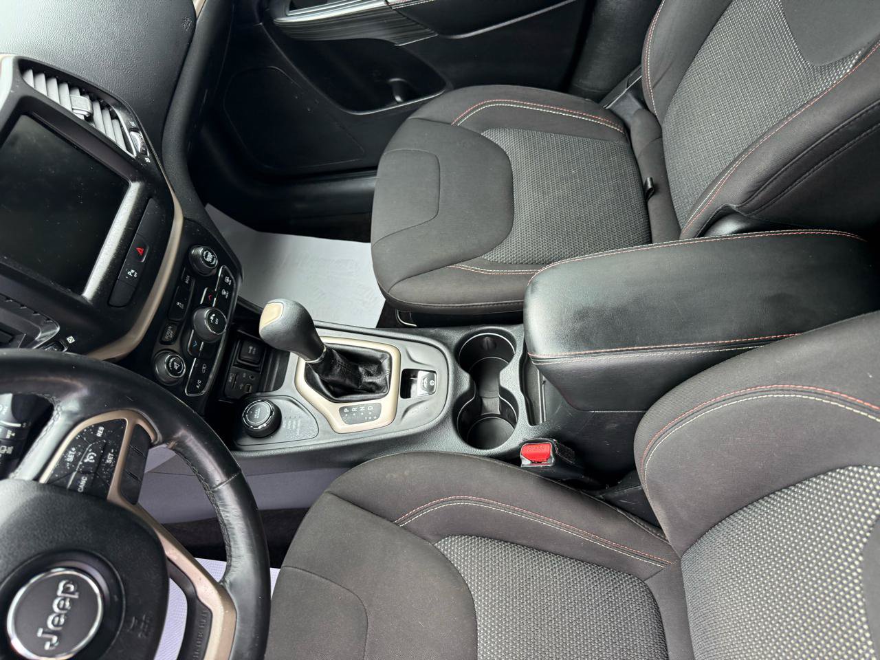 Used 2016 Jeep Cherokee 75th Anniversary AWD/4WD image 23