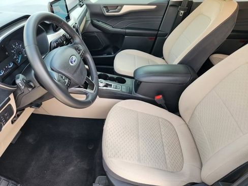 Certified 2022 Ford Escape SE w/ Convenience Package image 12