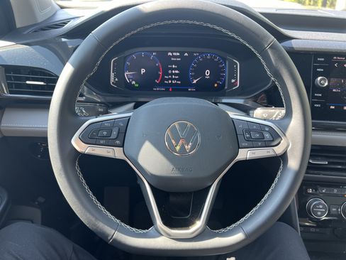 Certified 2024 Volkswagen Taos SEL AWD/4WD image 15