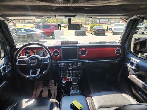 Used 2022 Jeep Wrangler Unlimited Rubicon w/ Xtreme Recon 35" Tire Package image 12