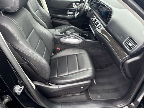 Used 2020 Mercedes-Benz GLS 450 4MATIC image 13