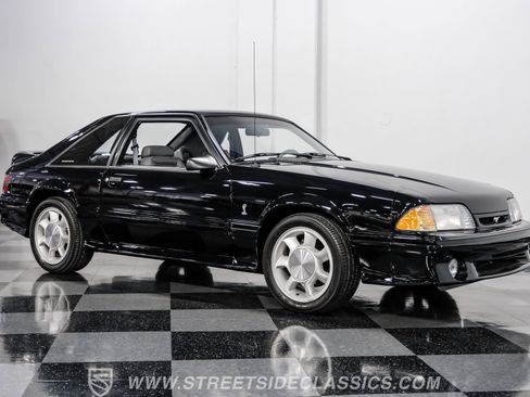 Used 1993 Ford Mustang Cobra RWD image 14