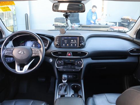 Used 2020 Hyundai Santa Fe SEL w/ Convenience + Premium Package image 16