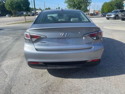 Used 2016 Hyundai Sonata Limited image 8