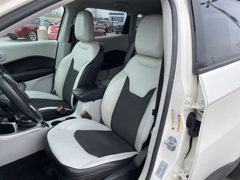 Used 2018 Jeep Compass Latitude w/ Popular Equipment Group image 21