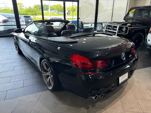 Used 2014 BMW M6 Convertible RWD image 3