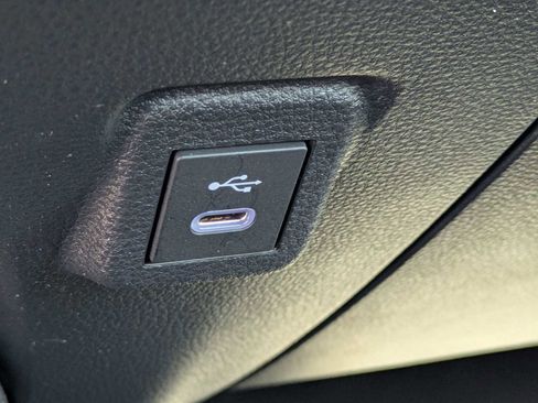 Used 2023 Toyota Corolla SE image 29