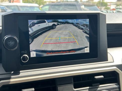 Used 2025 Toyota Tacoma SR image 30