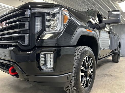Certified 2021 GMC Sierra 2500 AT4 w/ AT4 Premium Plus Package image 40