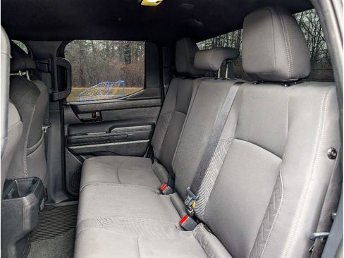 Used 2024 Toyota Tacoma SR5 AWD/4WD image 13