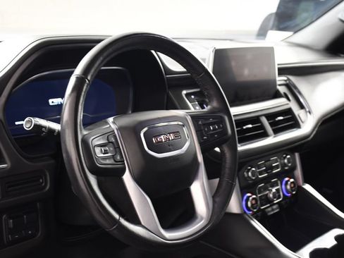 Used 2022 GMC Yukon XL SLT w/ SLT Premium Package AWD/4WD image 13