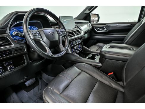 Used 2023 Chevrolet Suburban RST w/ Luxury Package AWD/4WD image 12