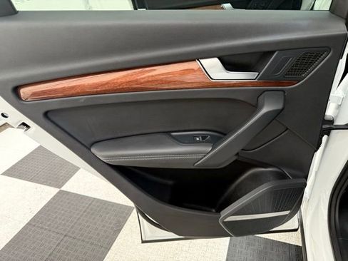 Used 2023 Audi Q5 2.0T Premium Plus image 19