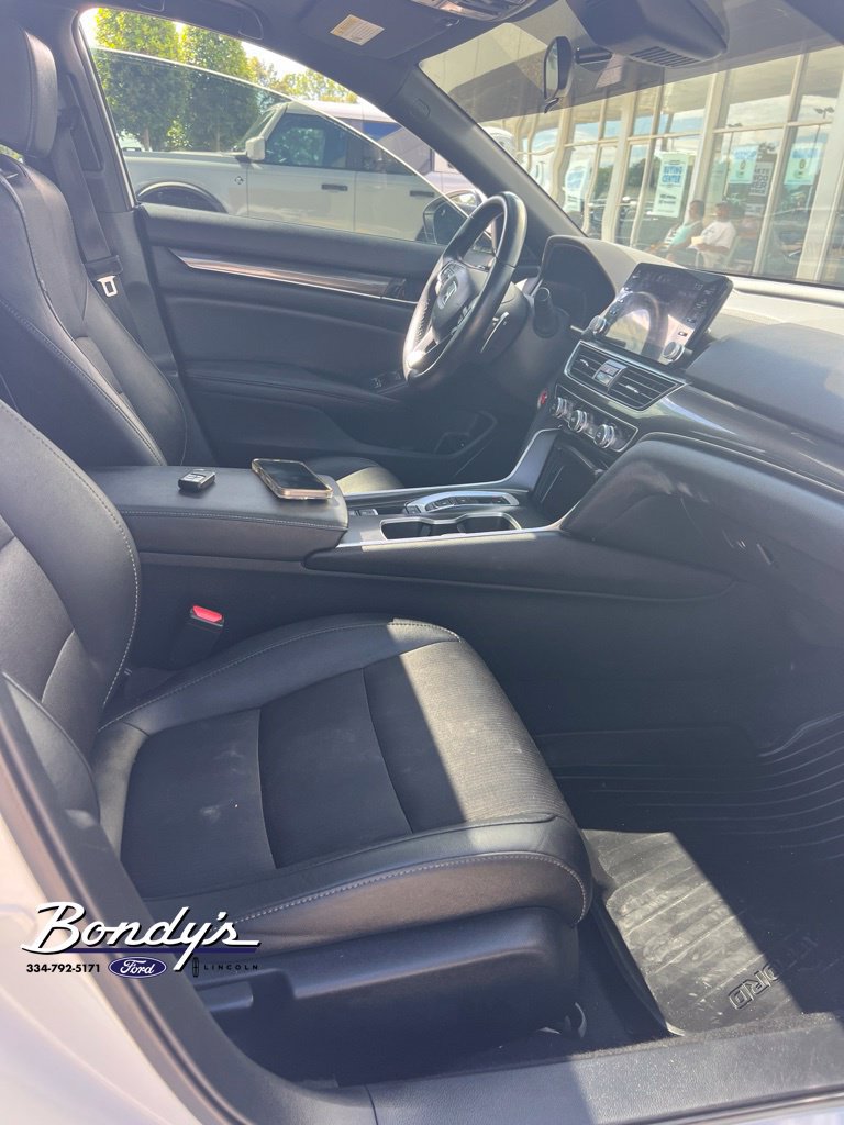 Used 2019 Honda Accord Sport image 5