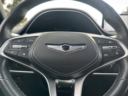 Used 2023 Genesis GV70 2.5T w/ Sport Prestige Package image 31