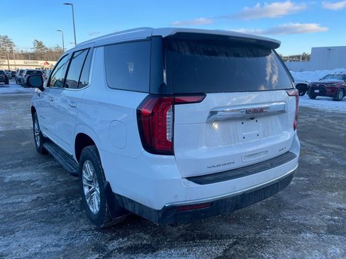 Used 2021 GMC Yukon SLT w/ SLT Luxury Plus Package image 3