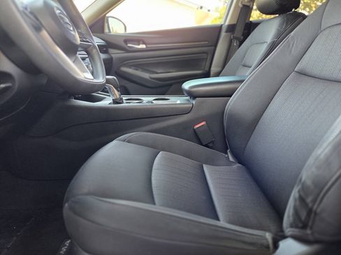 Used 2019 Nissan Altima 2.5 S FWD image 5