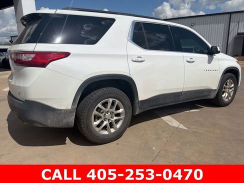 Used 2020 Chevrolet Traverse LT FWD image 3