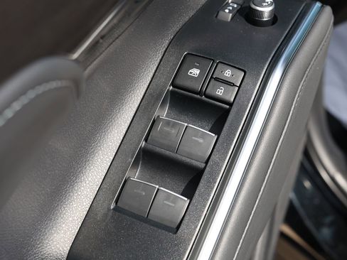 New 2026 Toyota Highlander Limited image 28