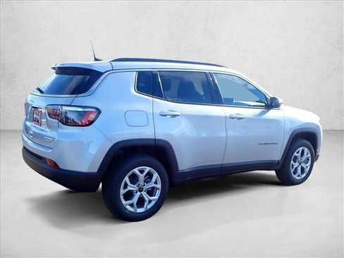 New 2026 Jeep Compass Latitude w/ Mopar All Weather Package image 4