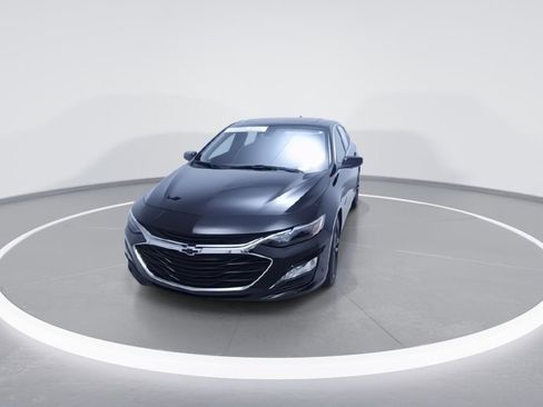Used 2023 Chevrolet Malibu LT w/ Midnight Edition image 4