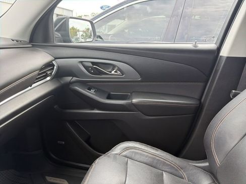 Used 2021 Chevrolet Traverse Premier w/ LPO, Floor Liner Package FWD image 28