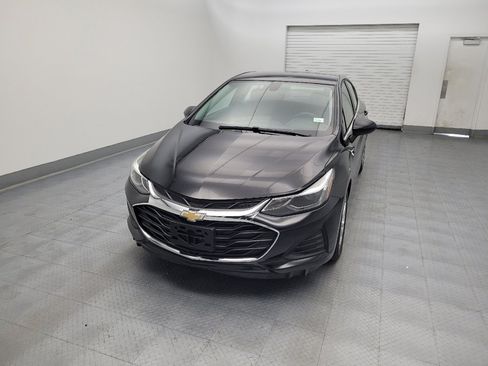 Used 2019 Chevrolet Cruze LT FWD image 15