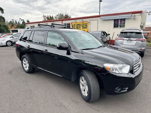 Used 2010 Toyota Highlander 4WD image 3