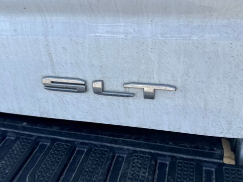 Used 2023 GMC Sierra 1500 SLT image 5