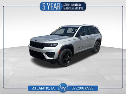 Used 2024 Jeep Grand Cherokee Altitude