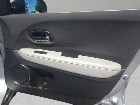 Used 2019 Honda HR-V EX image 29