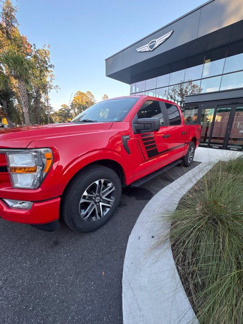 Used 2022 Ford F150 XL w/ STX Appearance Package RWD image 3
