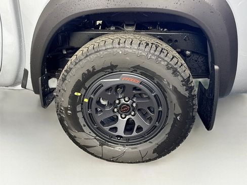New 2026 Nissan Frontier PRO-4X w/ Pro-4x Convenience Package AWD/4WD image 26
