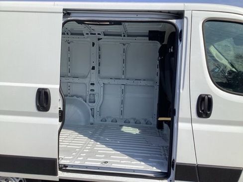 New 2026 RAM ProMaster 1500 w/ Convenience Group image 10