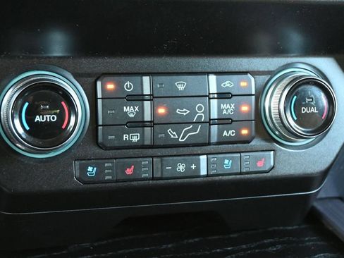 Used 2021 Ford F350 Limited AWD/4WD image 22