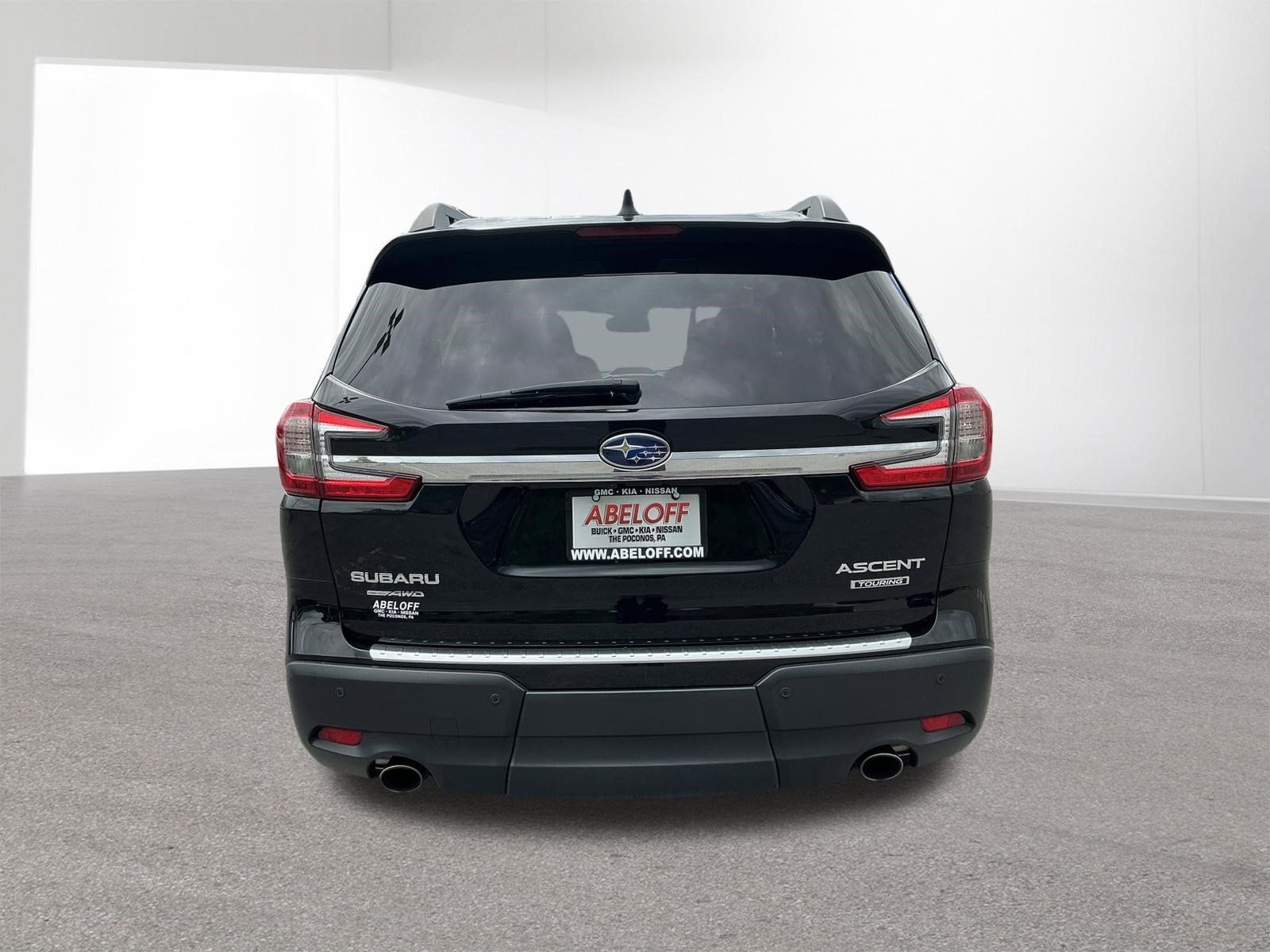 Used 2023 Subaru Ascent Touring AWD/4WD image 4