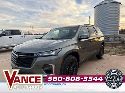 Used 2023 Chevrolet Traverse LT