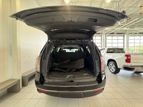Used 2022 Chevrolet Suburban Z71 AWD/4WD image 33
