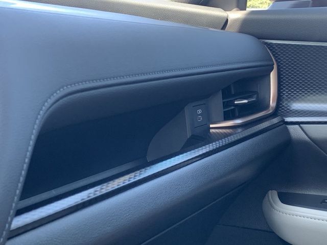 Used 2026 Toyota Grand Highlander AWD Hybrid image 11