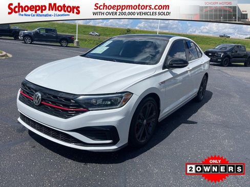 Used 2019 Volkswagen Jetta GLI FWD image 1
