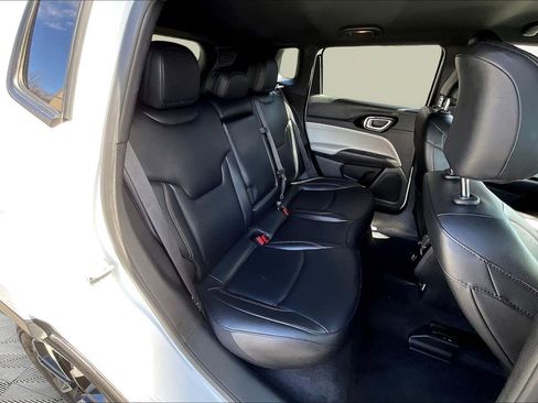 Used 2024 Jeep Compass Limited image 26