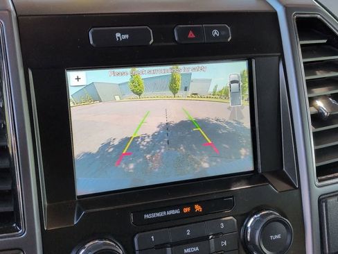Used 2018 Ford F150 XLT w/ Equipment Group 302A Luxury AWD/4WD image 28