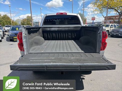 Used 2014 Toyota Tundra SR5 w/ SR5 Upgrade Package AWD/4WD image 30