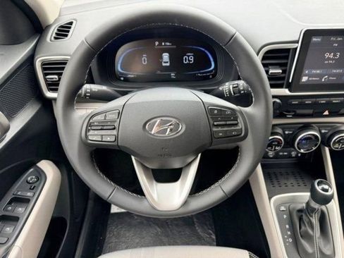New 2026 Hyundai Venue SEL image 5