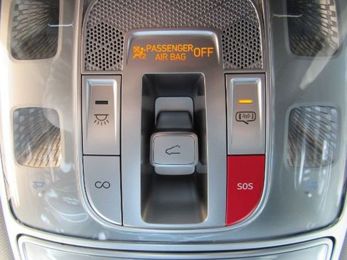 Used 2023 Genesis GV70 2.5T w/ Select Package image 62